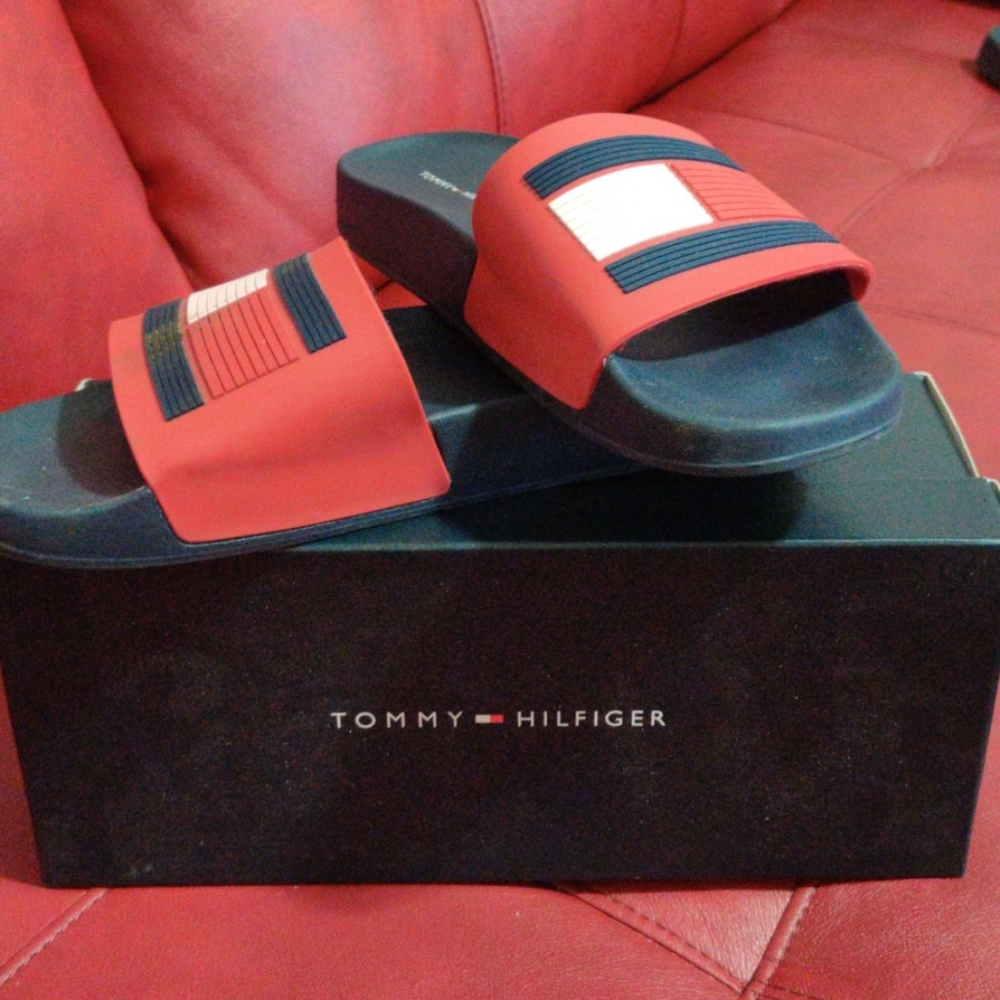 Shoes - Picture 2 of 4